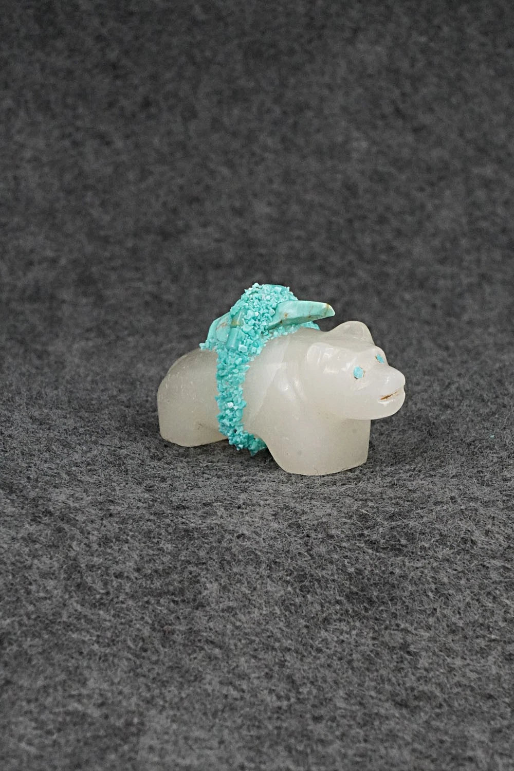 Bear Zuni Fetish Carving - Marveletta Phillips