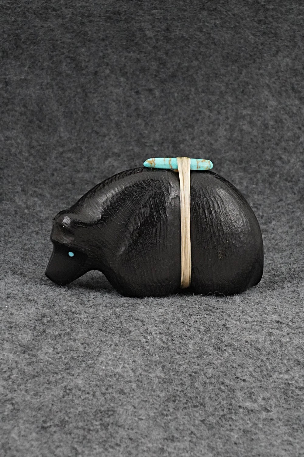 Bear Zuni Fetish Carving - Herb Halate