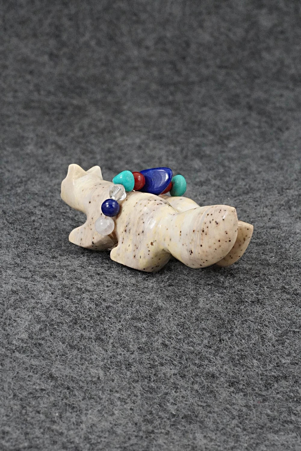Wolf Zuni Fetish Carving - Cheryl Beyuka