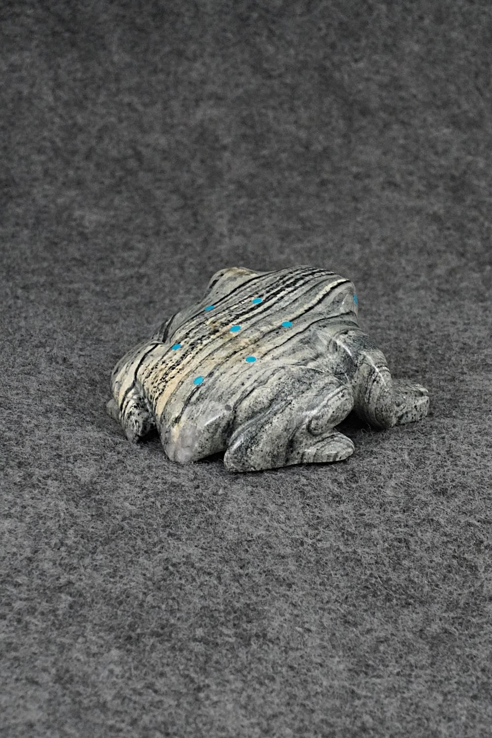 Frog Zuni Fetish Carving - Nelson Yatsattie