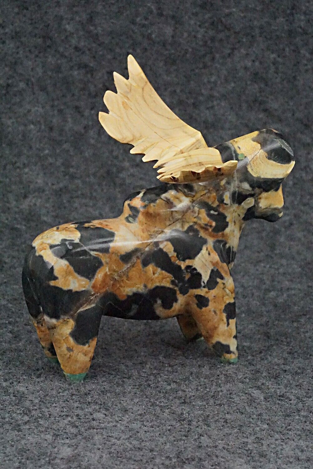 Moose Zuni Fetish Carving - Enrike Leekya