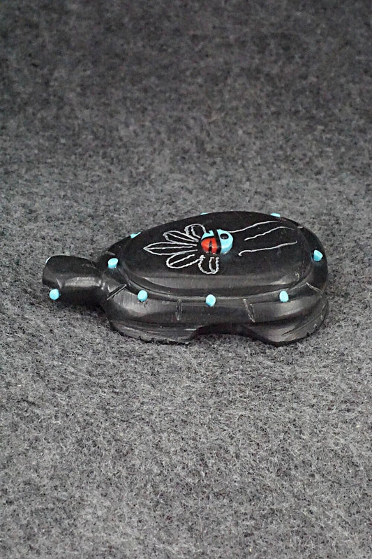 Turtle Zuni Fetish Carving - Danette Laate