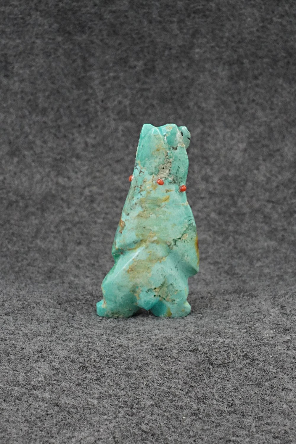 Bear Zuni Fetish Carving - Claudia Peina