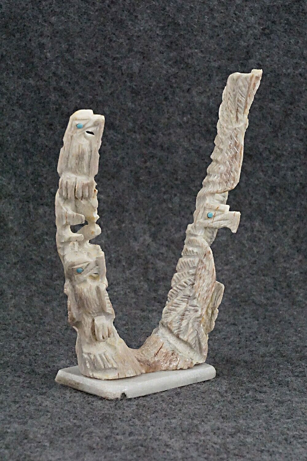 Eagle Zuni Fetish Carving - Jerrold Lahaleon