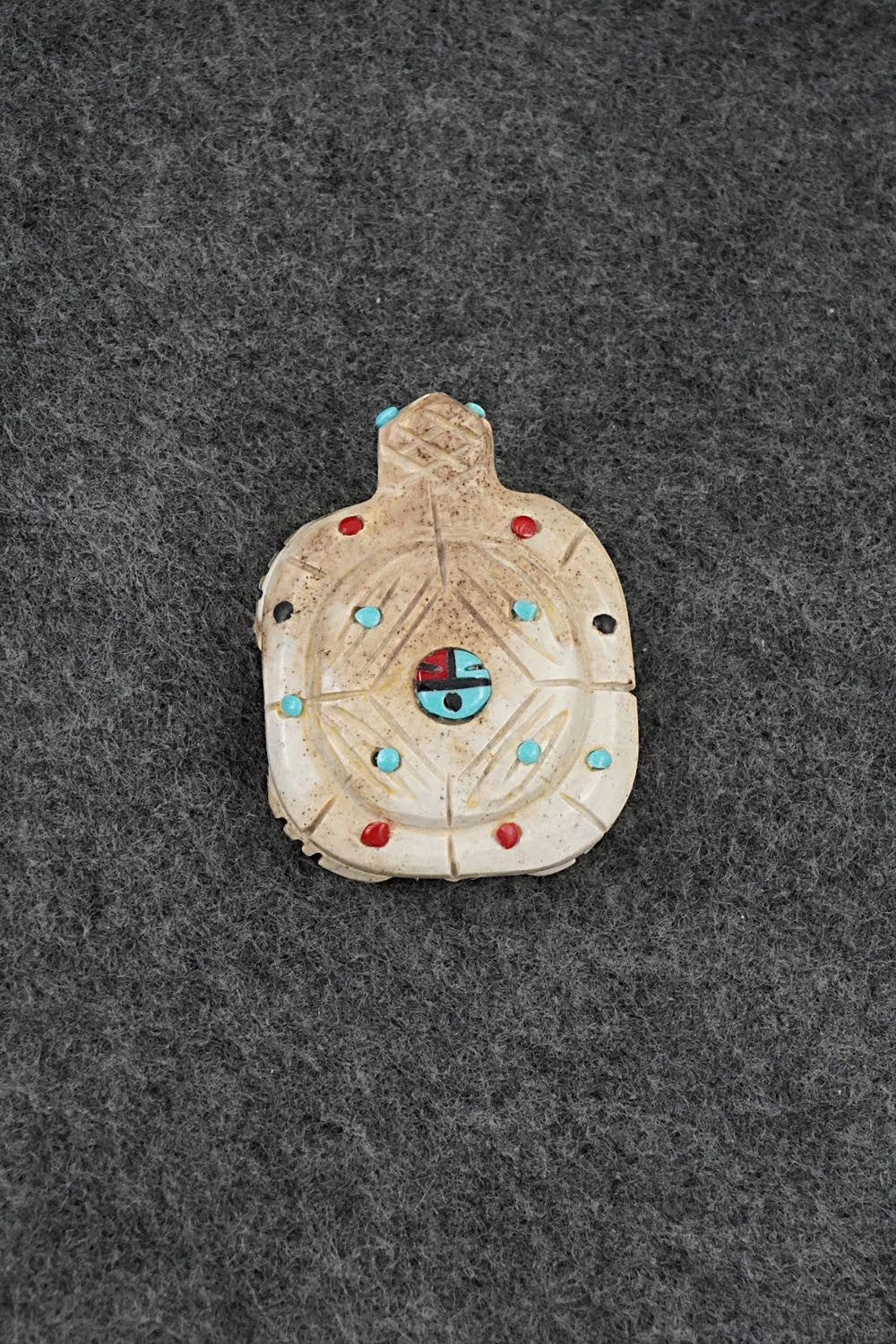 Turtle Zuni Fetish Carving - Danette Laate