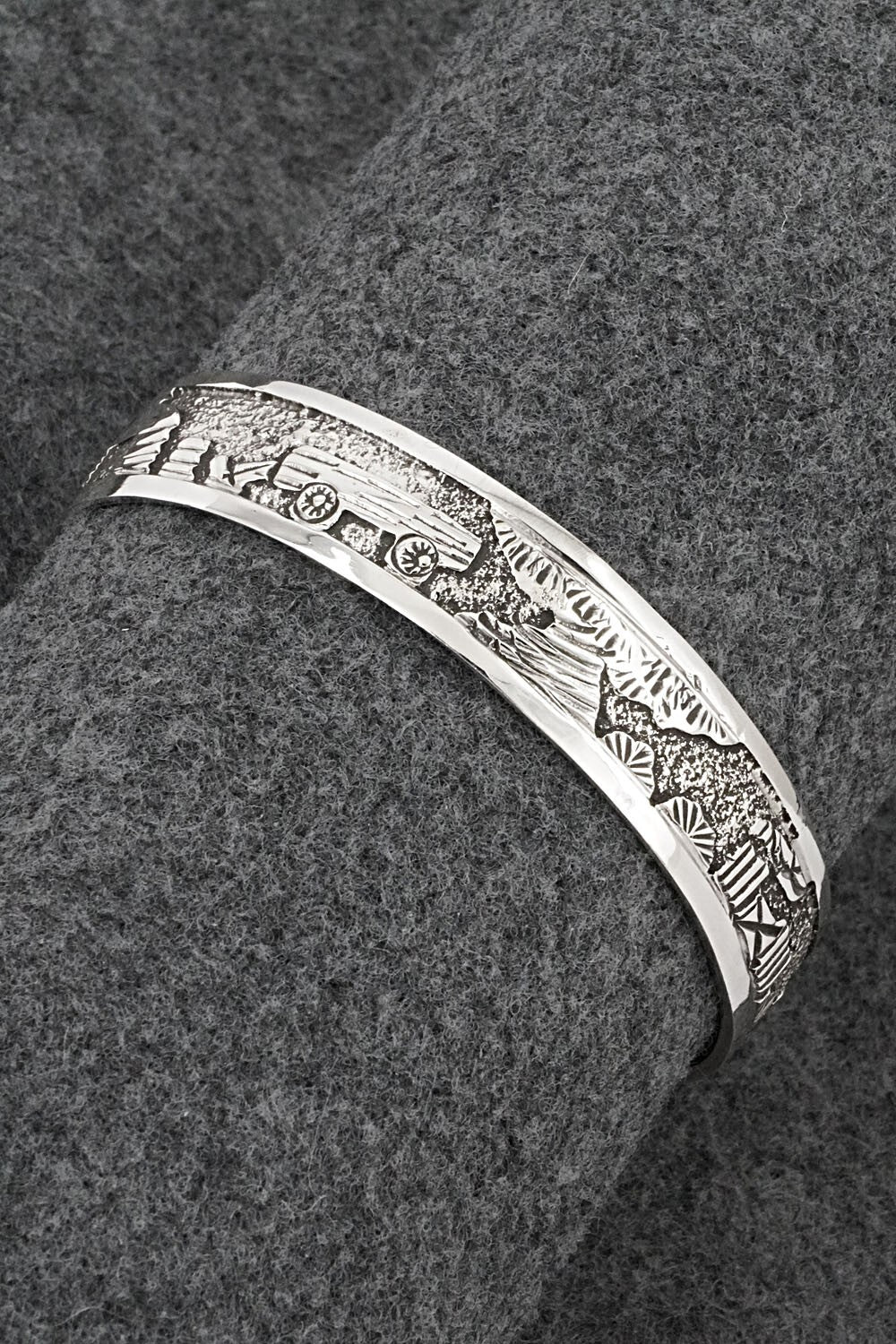 Sterling Silver Bracelet - Elaine Becenti