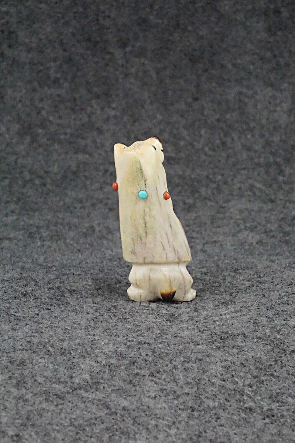 Bear Zuni Fetish Carving - Claudia Peina