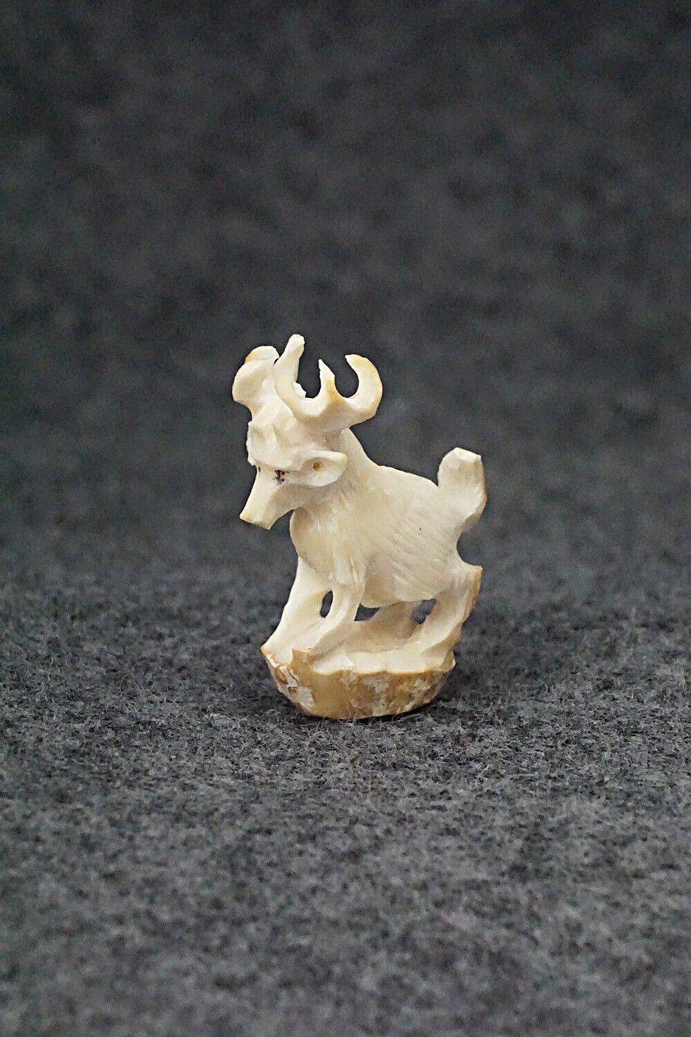 Mini Deer Zuni Fetish Carving - Lewis Malie Jr.