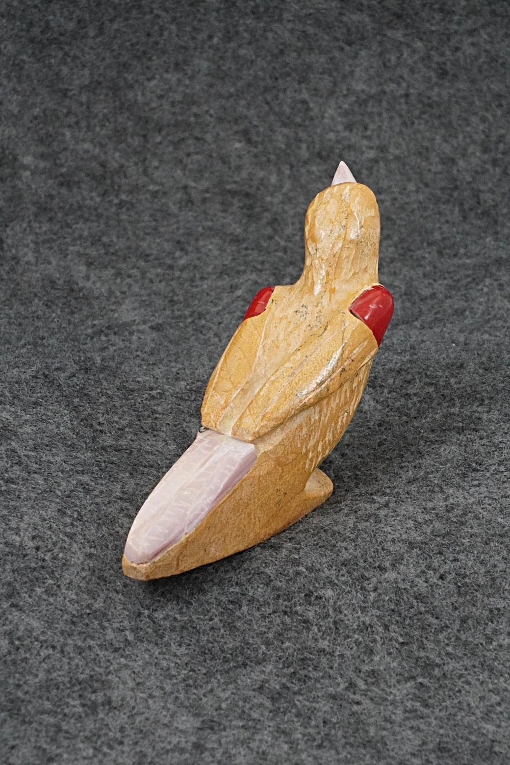 Bird Zuni Fetish Carving - Freddie Leekya