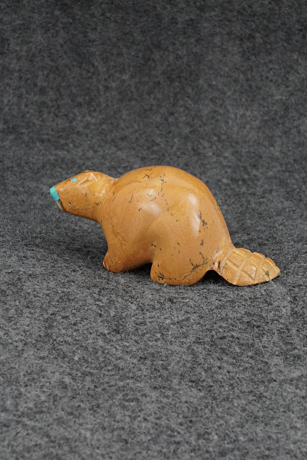 Beaver Zuni Fetish Carving - Enrike Leekya