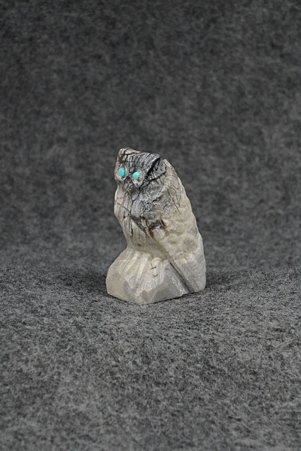 Owl Zuni Fetish Carving - Derrick Kammasee