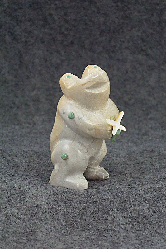 Frog with Dragonfly Zuni Fetish Carving - Enrike Leekya