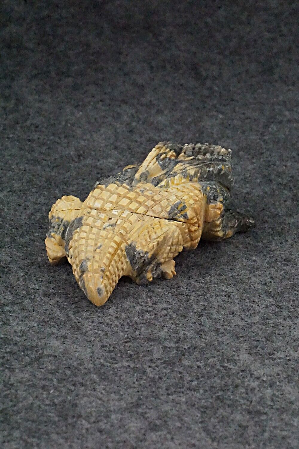 Horned Toad Zuni Fetish Carving - Tony Mackel