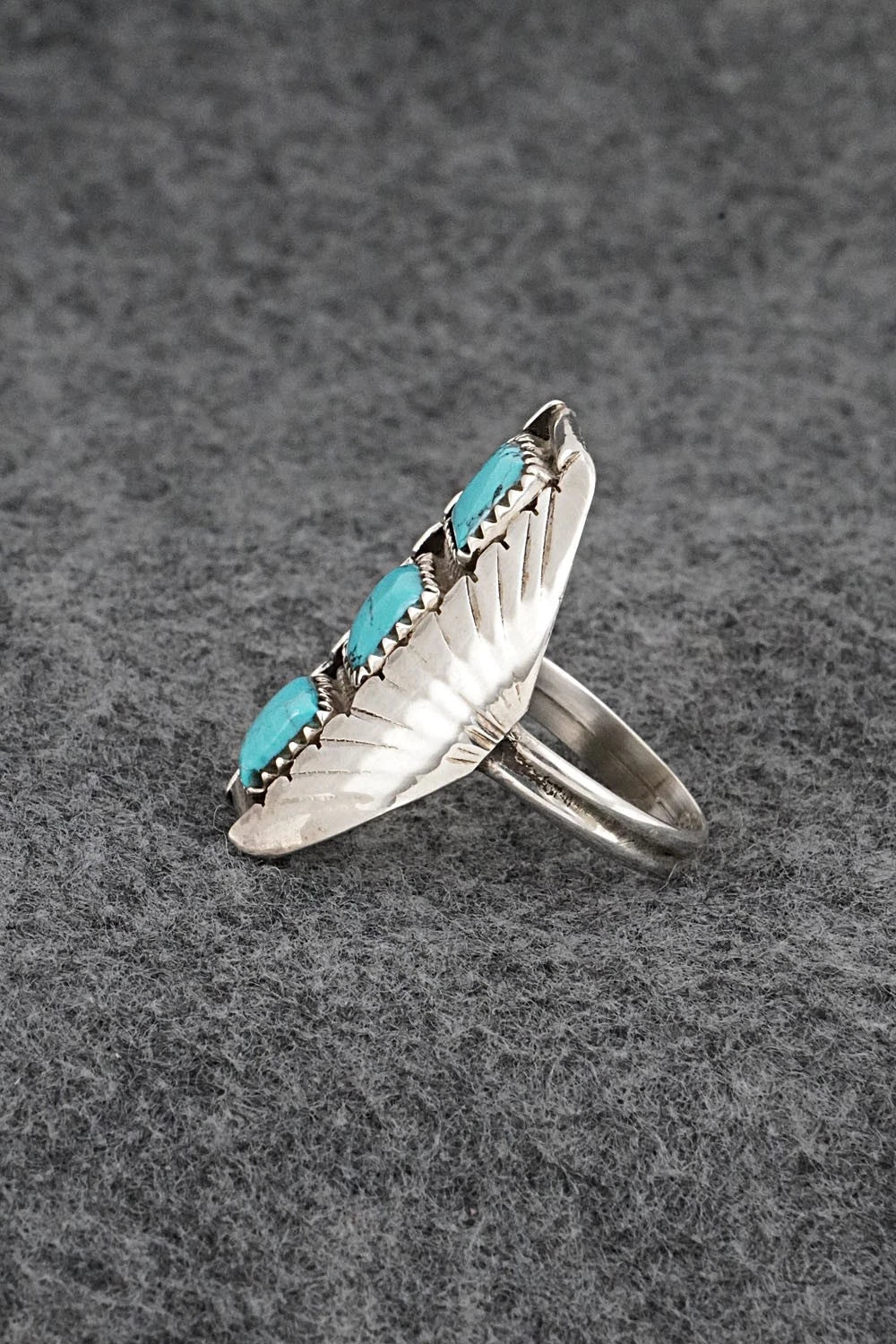 Turquoise & Sterling Silver Vintage Ring - Size 11