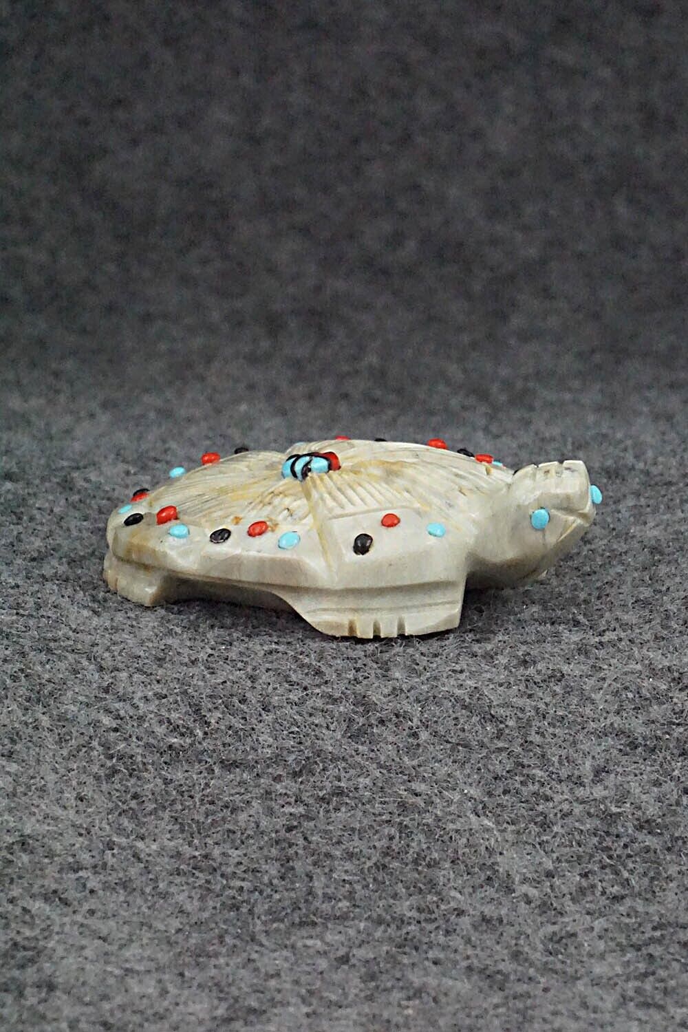 Turtle Zuni Fetish Carving - Danette Laate