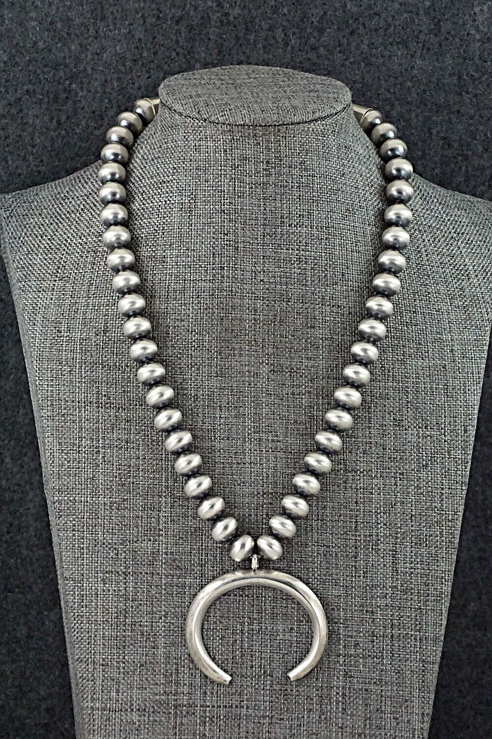 Sterling Silver Navajo Pearl & Naja Necklace - Geneva Werito