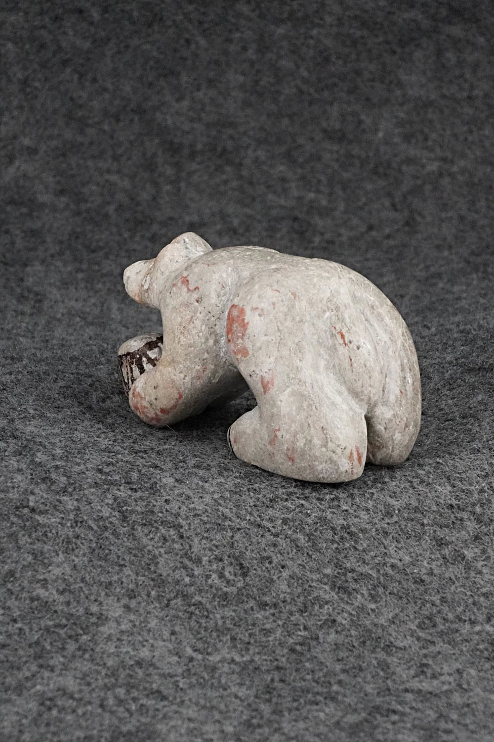 Bear Zuni Fetish Carving - Rick Kallestewa