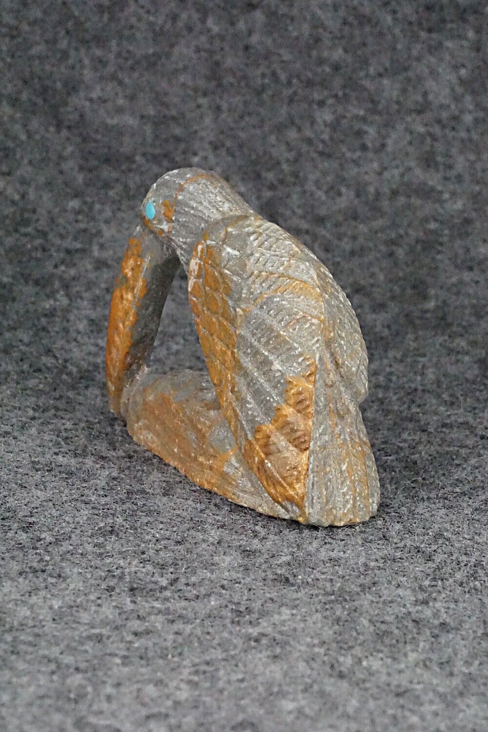 Hummingbird Zuni Fetish Carving - Derrick Kaamasee
