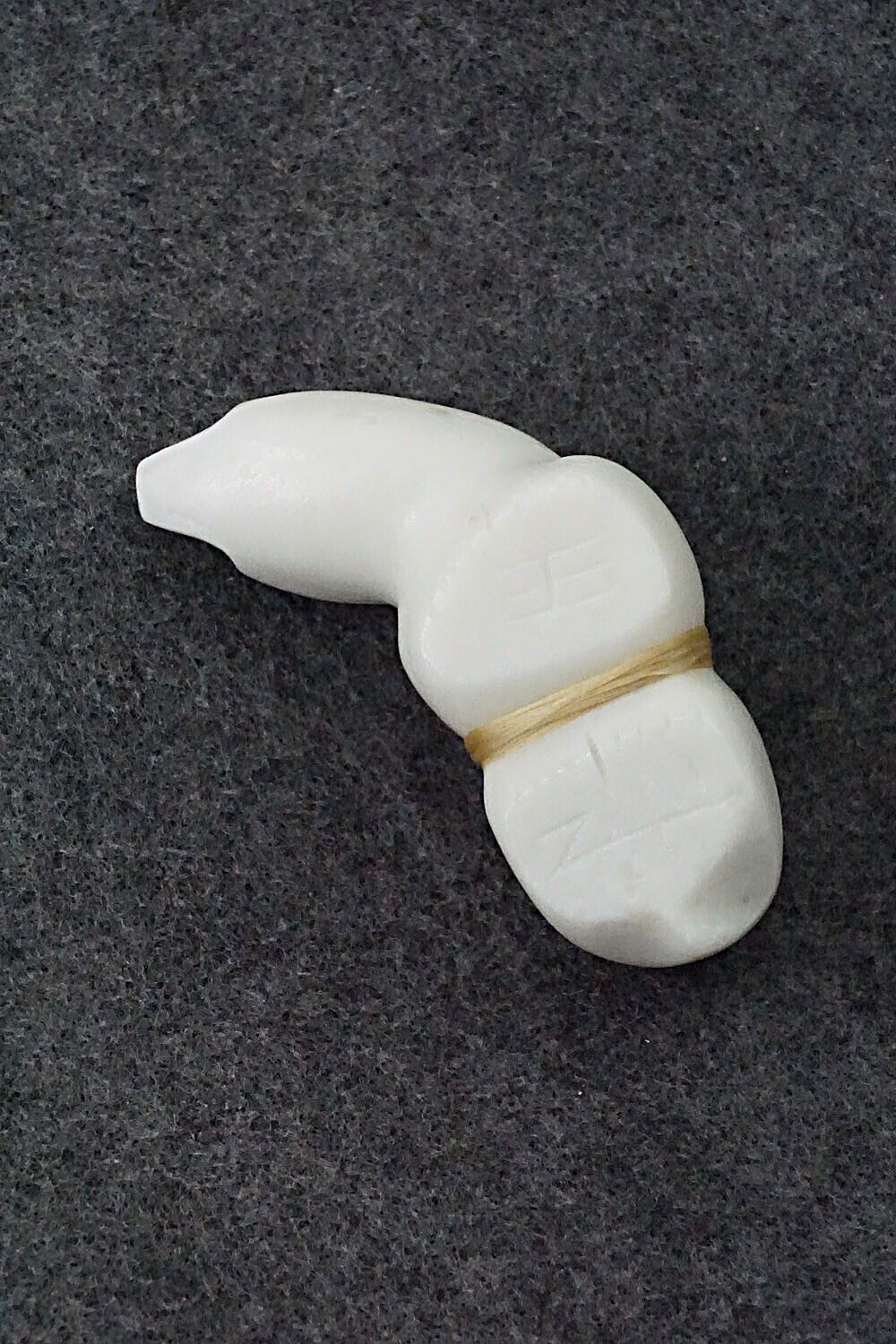 Bear Zuni Fetish Carving - Herbert Halate