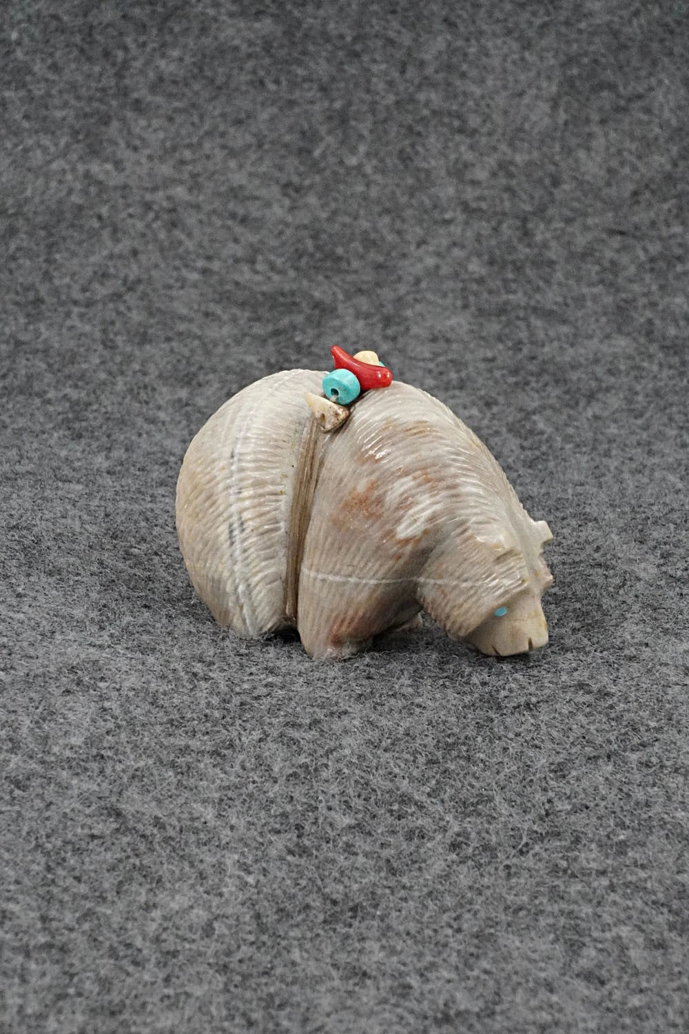 Bear Zuni Fetish Carving - Farlan & Paulette Quam
