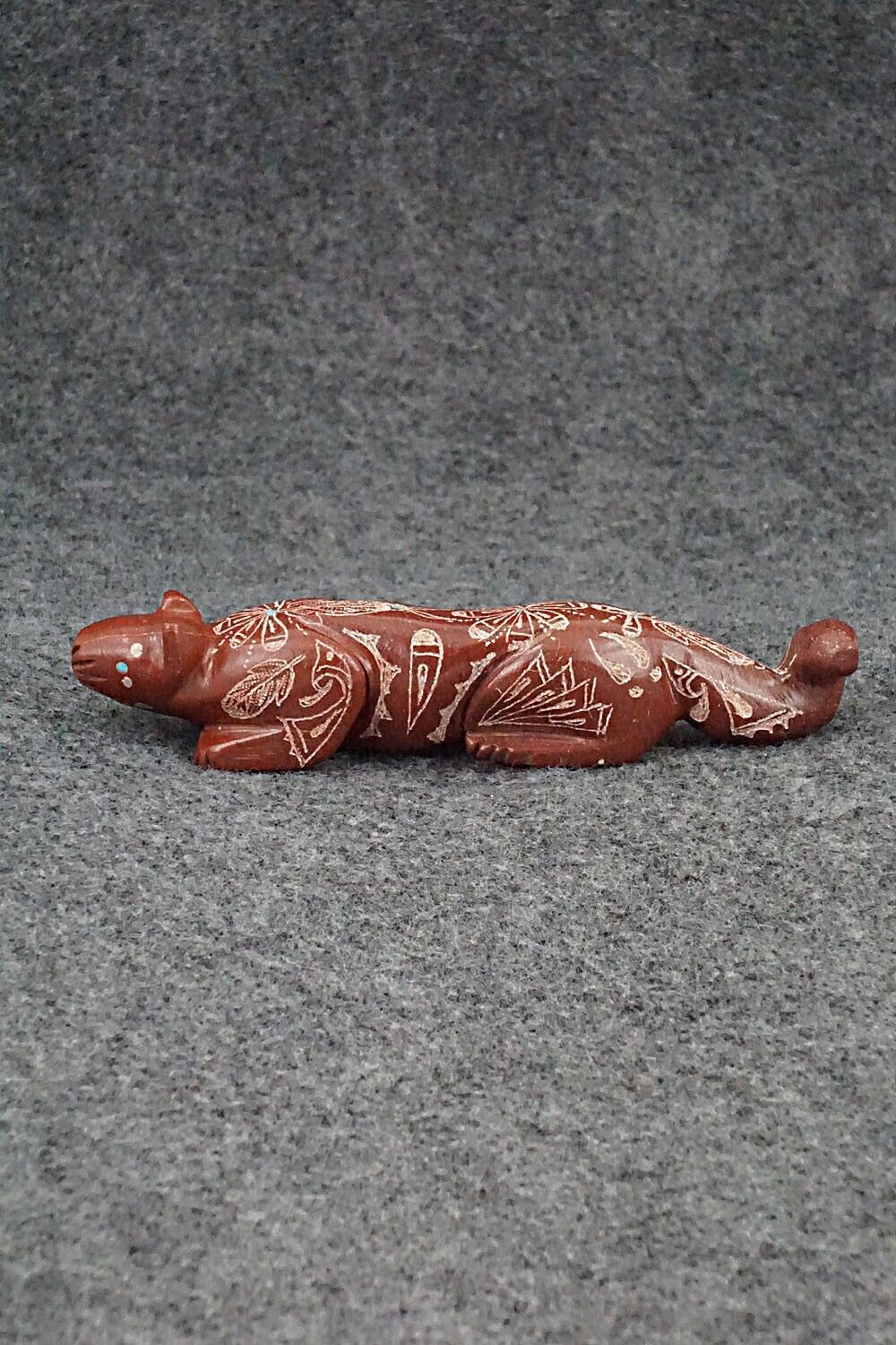 Mountain Lion Zuni Fetish Carving - Adrian Cachini