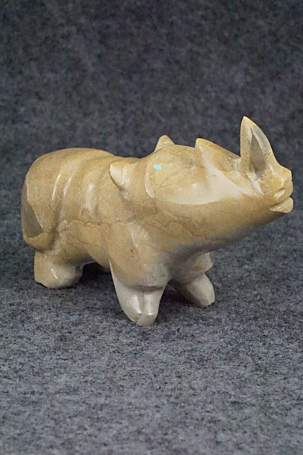 Rhino Zuni Fetish Carving - Enrike Leekya