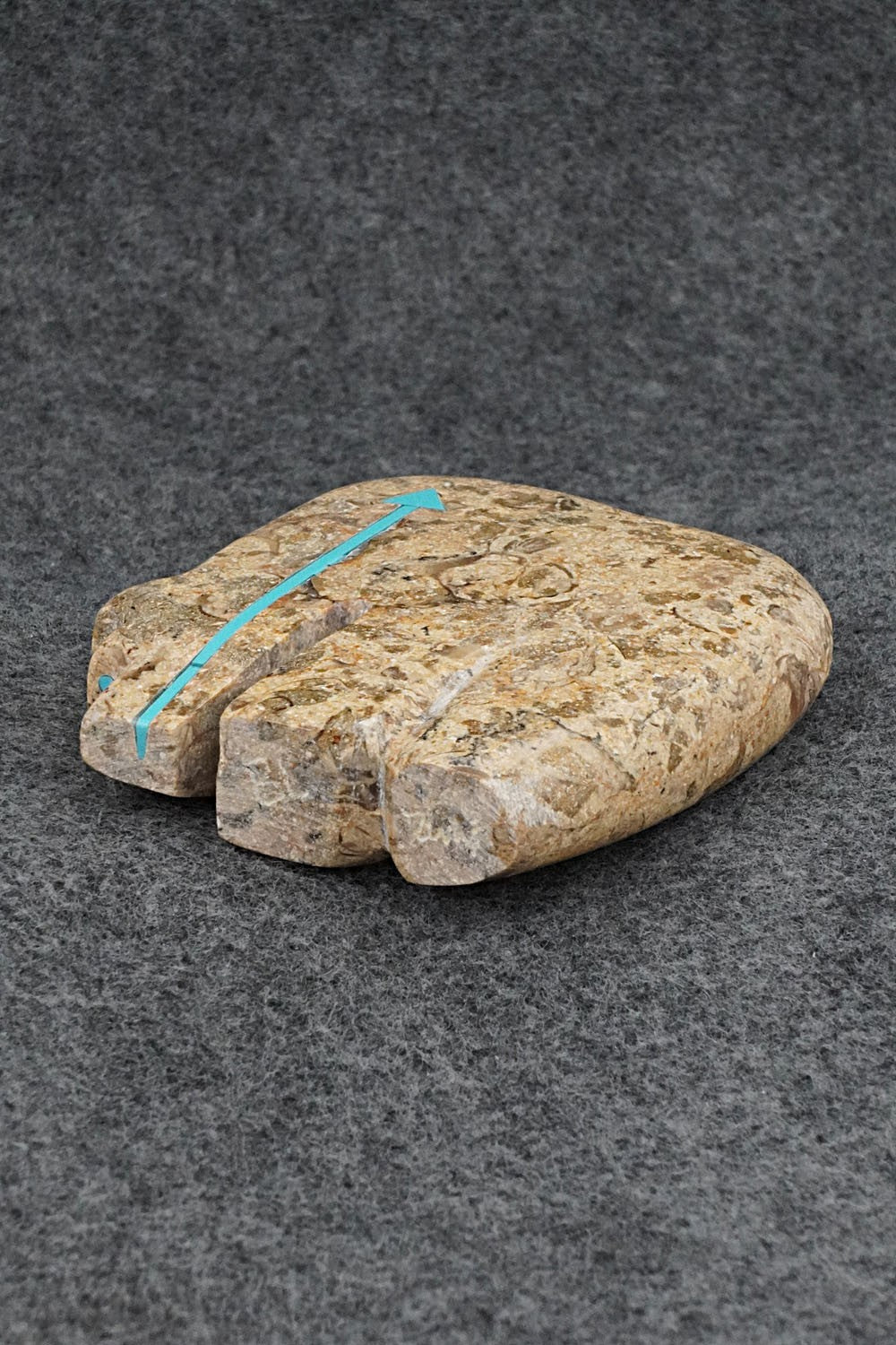 Bear Zuni Fetish Carving - Bernard Laiwakete