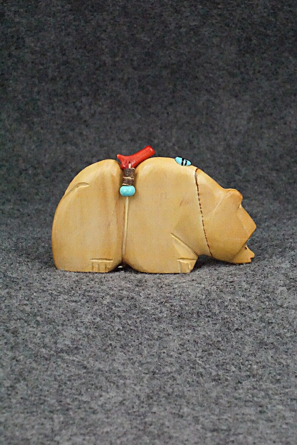 Bear Zuni Fetish Carving - Danette Laate