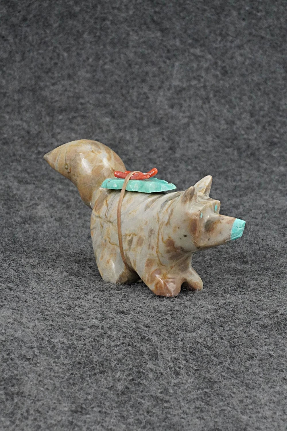 Fox Zuni Fetish Carving - Enrike Leekya