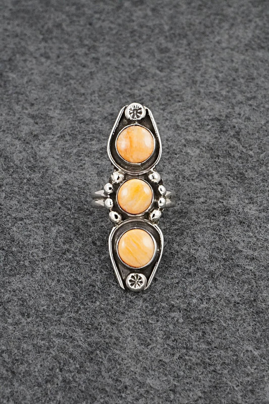 Spiny Oyster & Sterling Silver Ring - Priscilla Reeder - Size 8