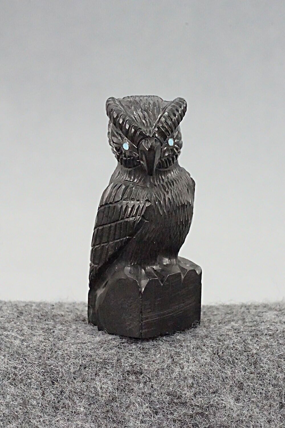 Owl Zuni Fetish Carving - Chris Peina