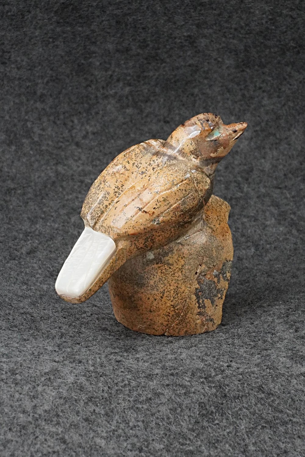 Bird Zuni Fetish Carving - Freddie Leekya