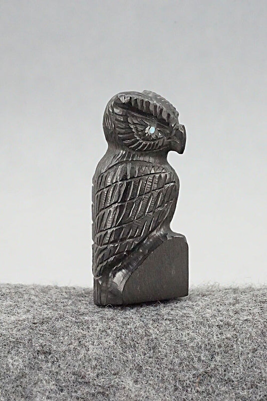 Owl Zuni Fetish Carving - Chris Peina