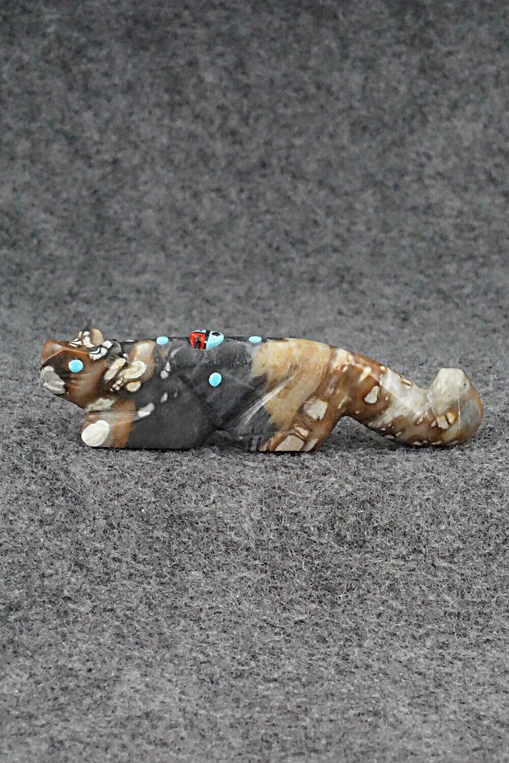 Mountain Lion Zuni Fetish Carving - Danette Laate