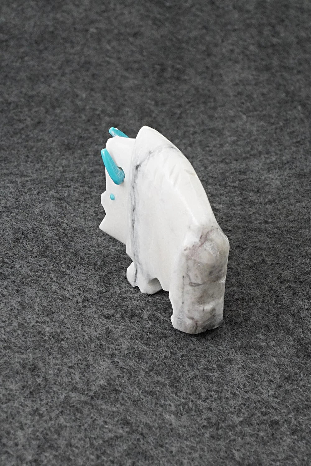 Buffalo Zuni Fetish Carving - Todd Estate