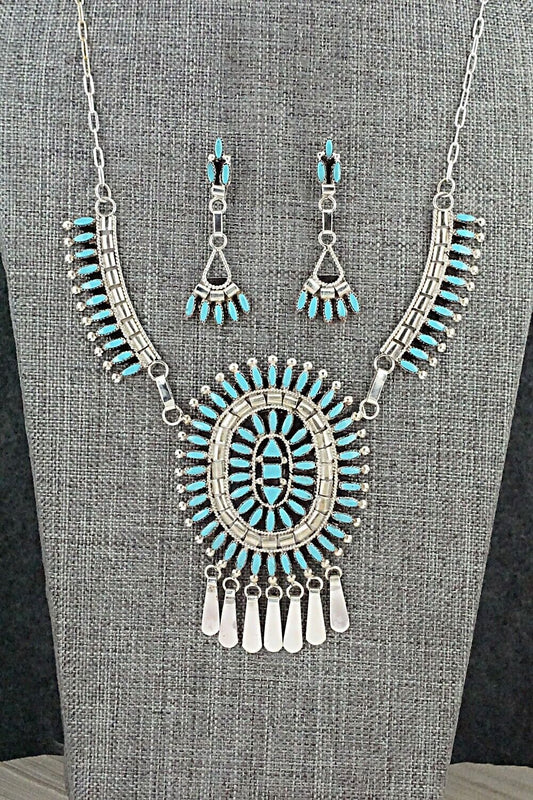 Turquoise & Sterling Silver Necklace and Earrings Set - Evonne Hustito