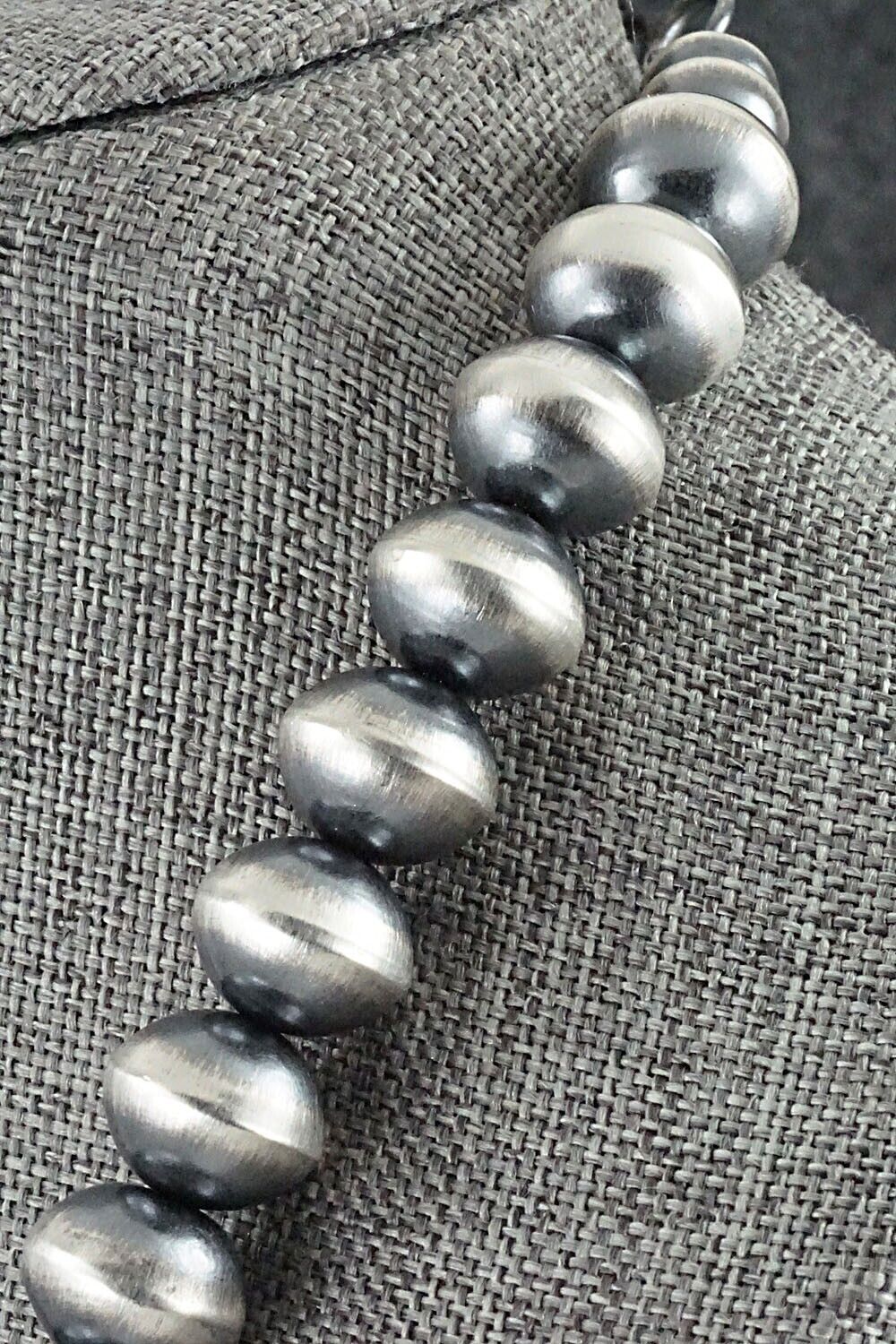 Sterling Silver Navajo Pearl Necklace 18" - Tonisha Haley