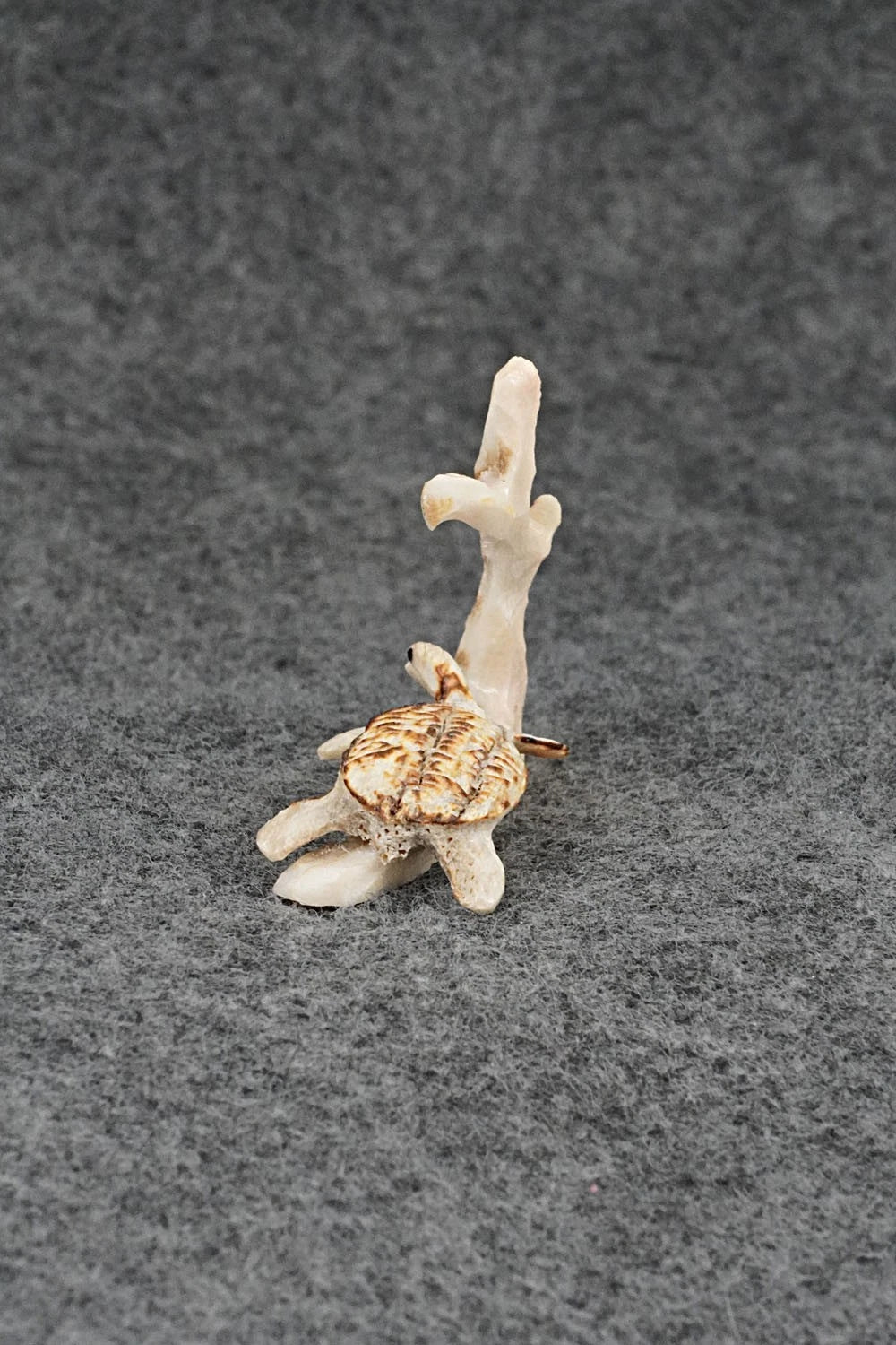 Turtle Zuni Fetish Carving - Ruben Najera
