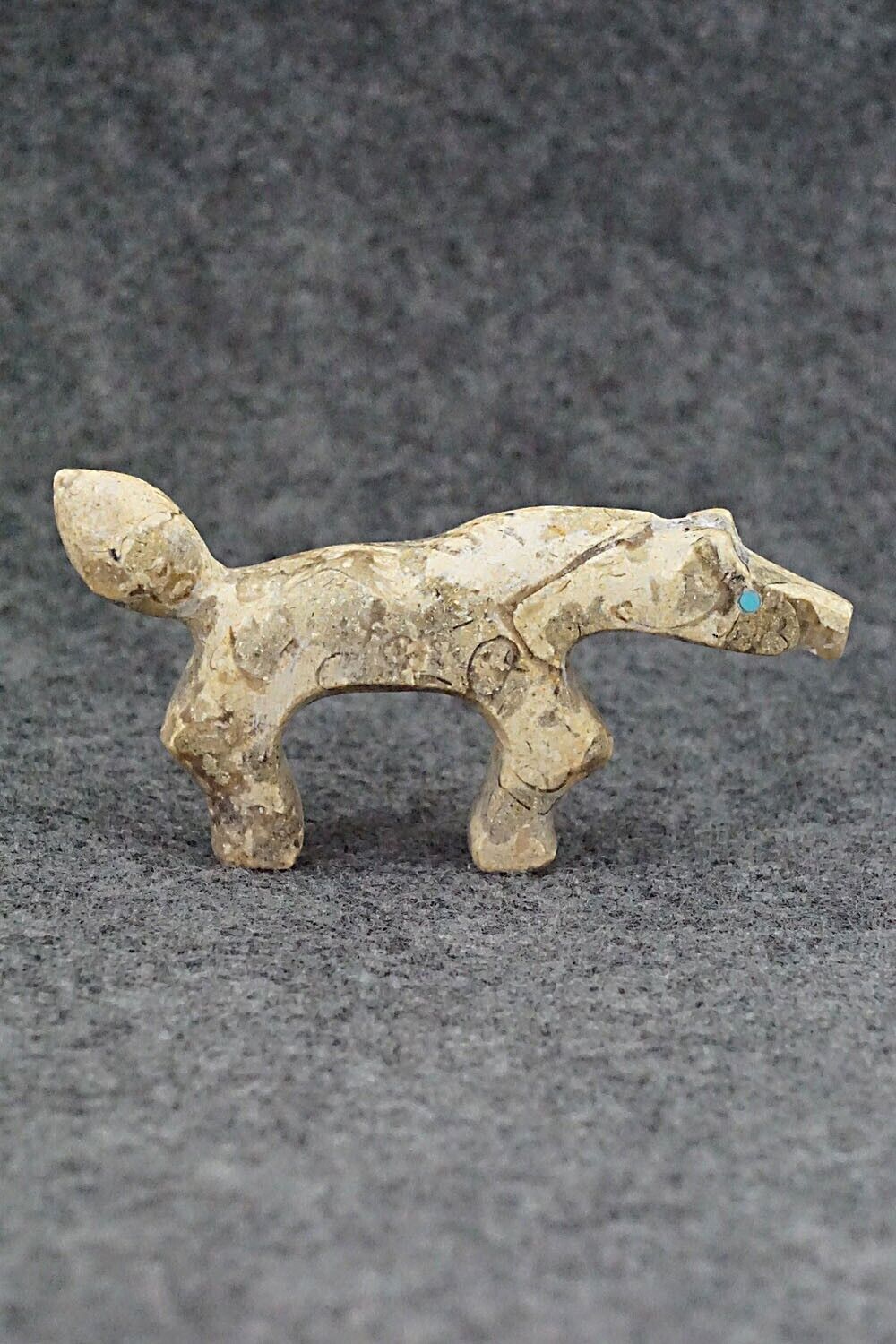 Horse Zuni Fetish Carving - Fernando Laiwakete