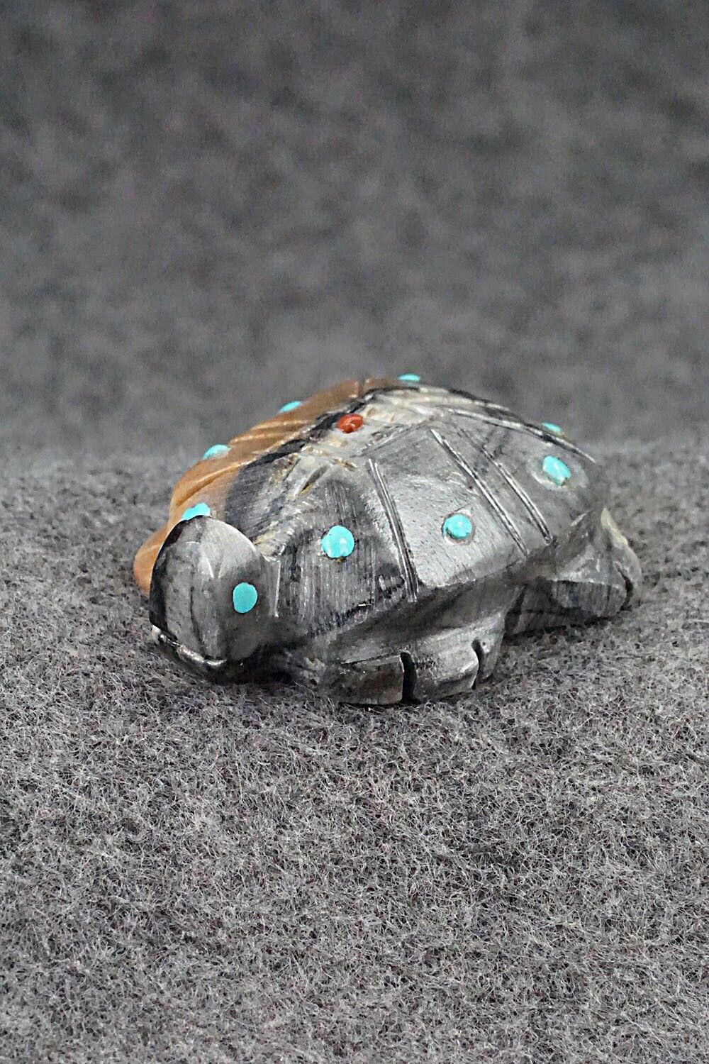 Turtle Zuni Fetish Carving - Carl Etsate