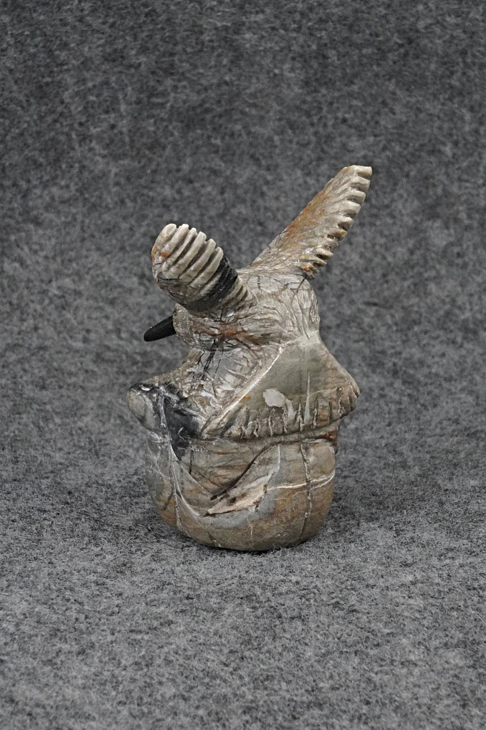Hummingbird Zuni Fetish Carving - Carlton Camasona