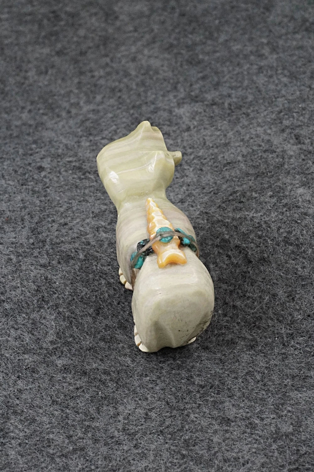 Bear Zuni Fetish Carving - Jeffrey Yunie