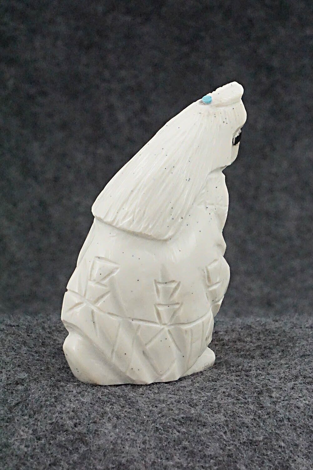 Corn Maiden Zuni Fetish Carving - Derrick Kaamasee