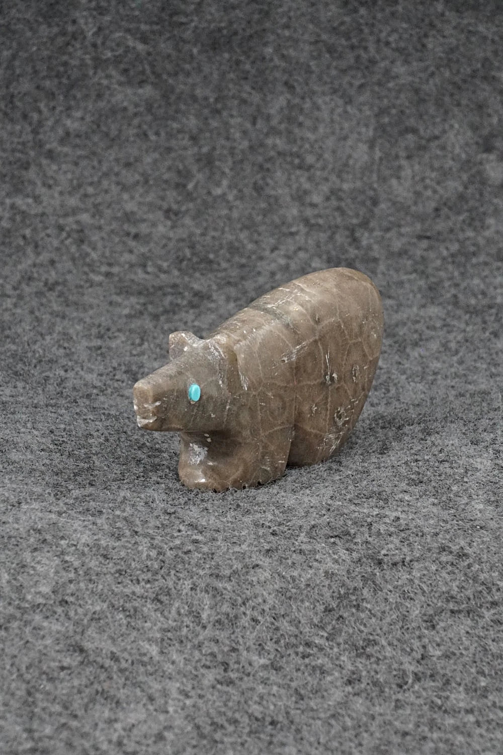 Bear Zuni Fetish Carving - Ronnie Lunasee