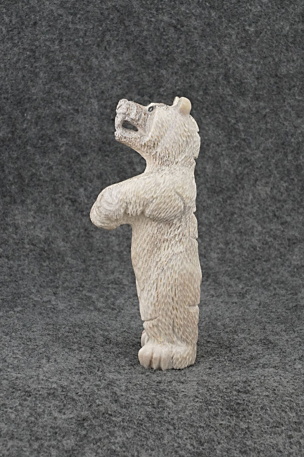Bear Zuni Fetish Carving - Terrance Panteah