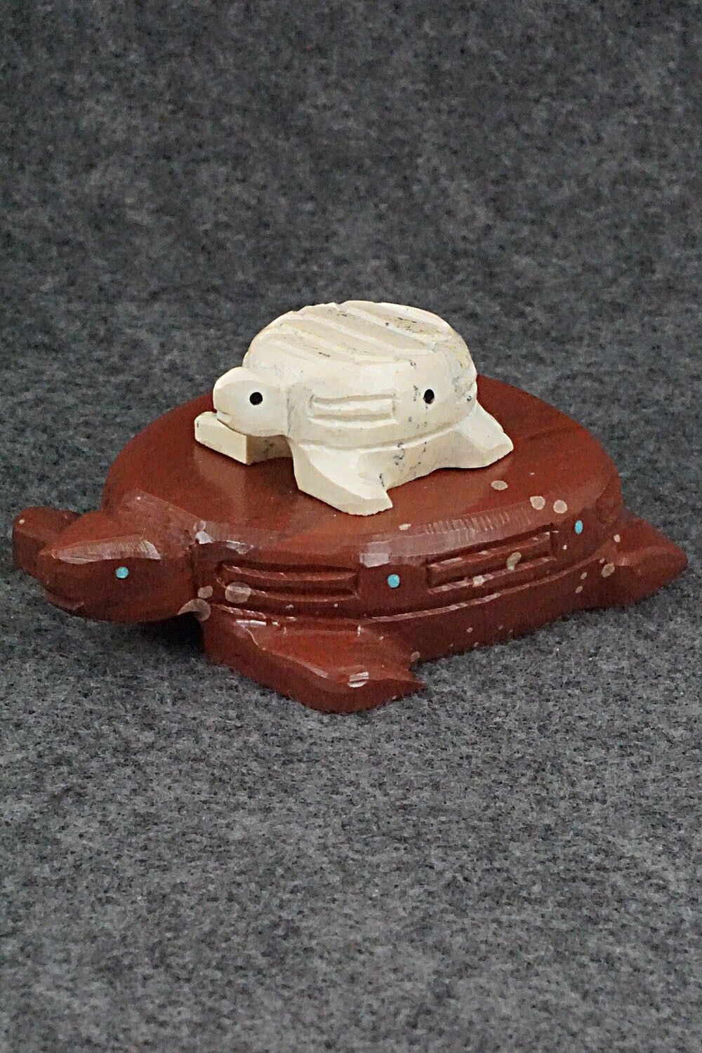 Turtles Zuni Fetish Carving - Jesus Espino