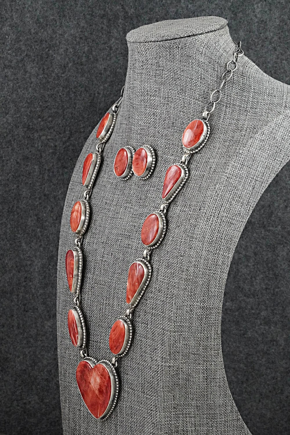 Spiny Oyster & Sterling Silver Necklace and Earrings Set - Darrin Livingston