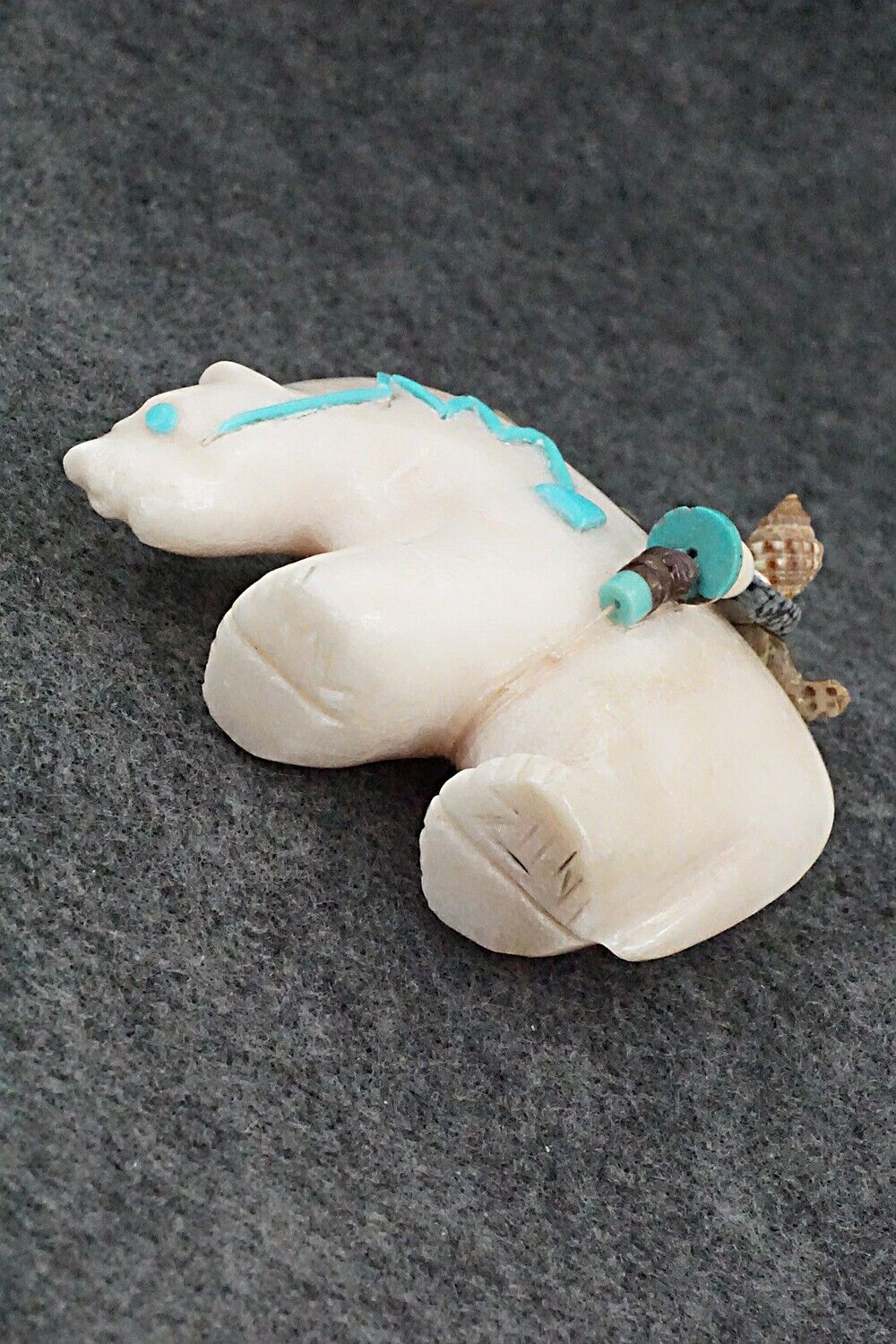Bear Zuni Fetish Carving - Michael Laweka
