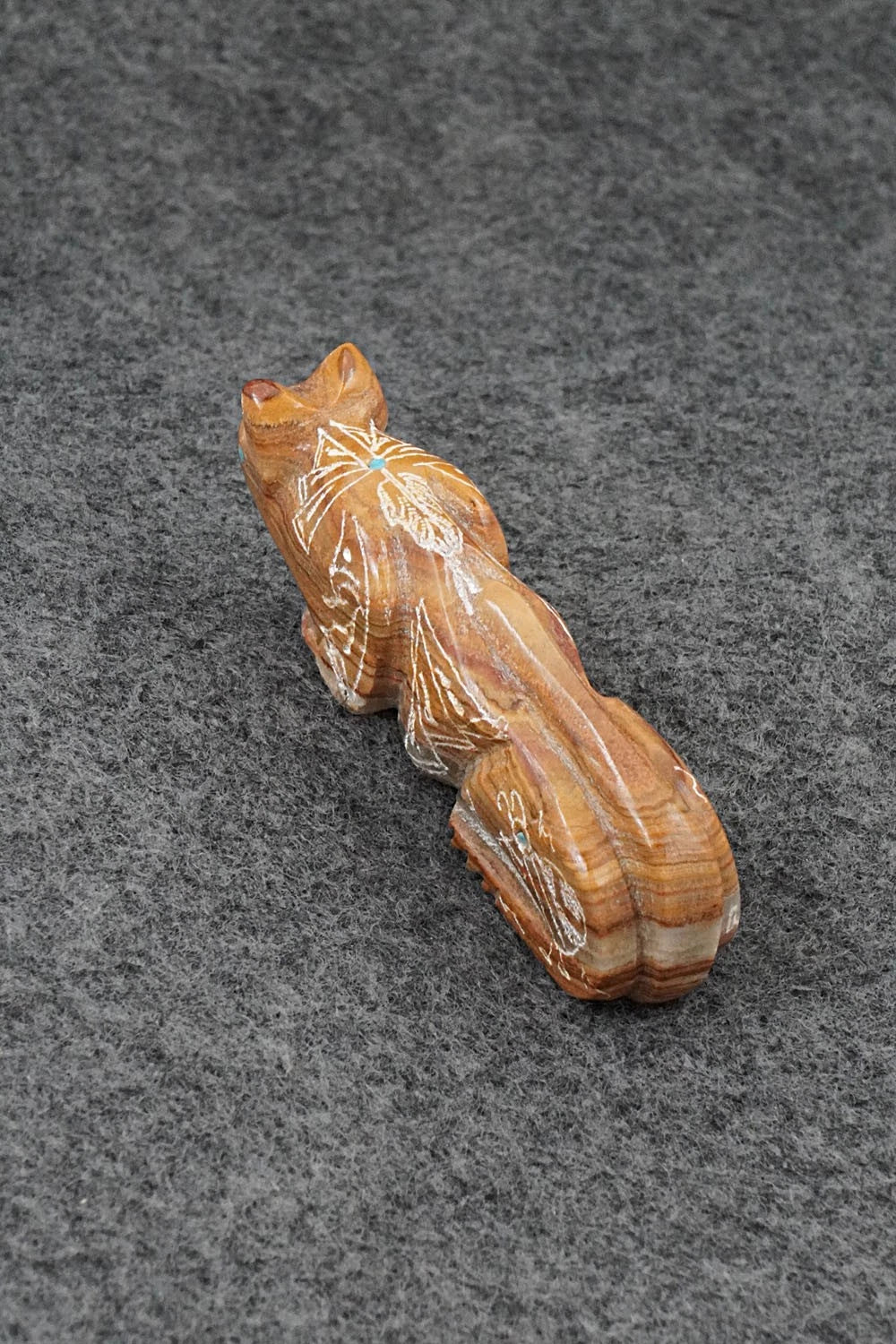 Mountain Lion Zuni Fetish Carving - Adrian Cachini