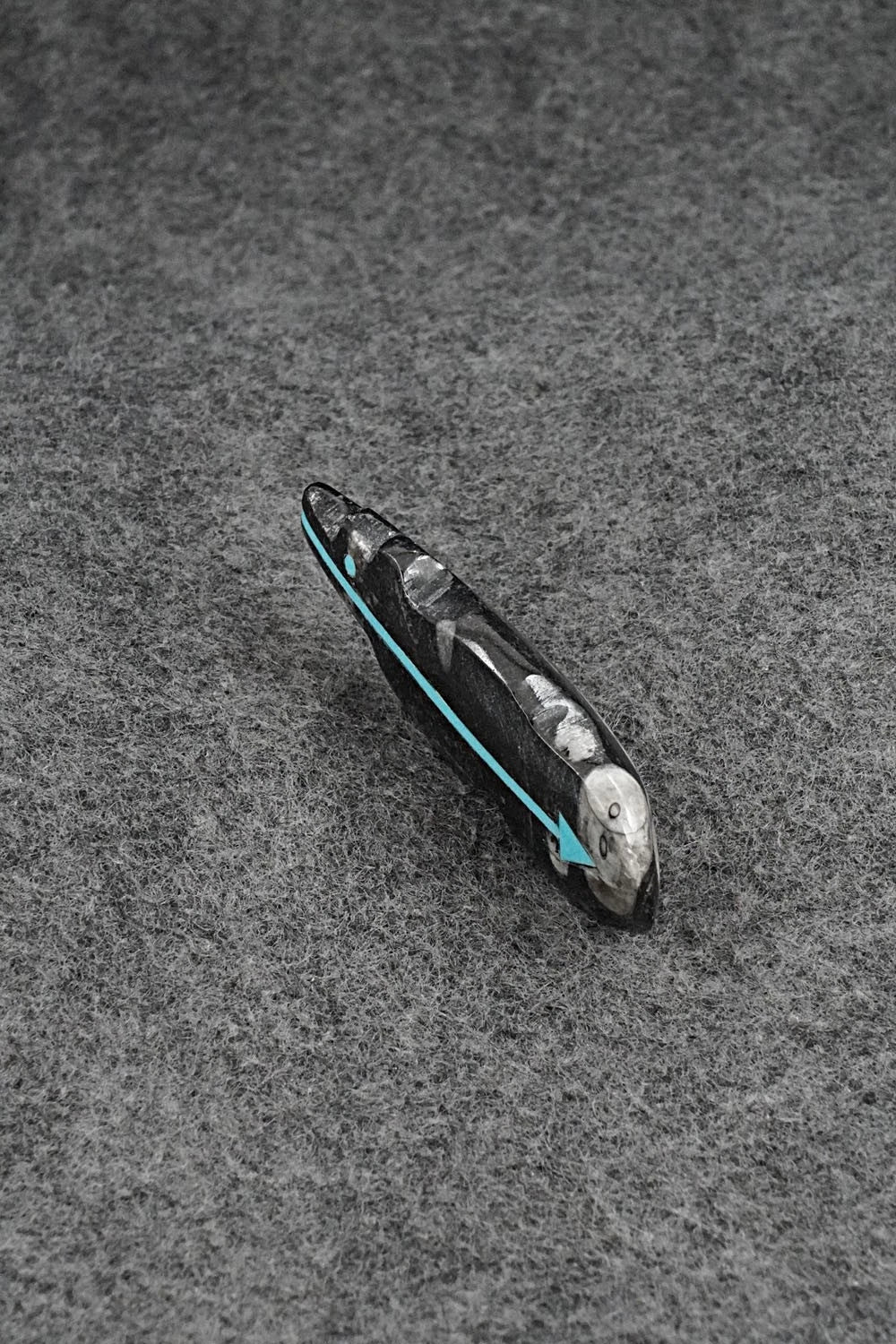 Bear Zuni Fetish Carving - Bernard Laiwakete